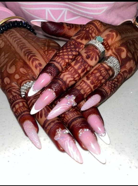 Franch engagement nail art